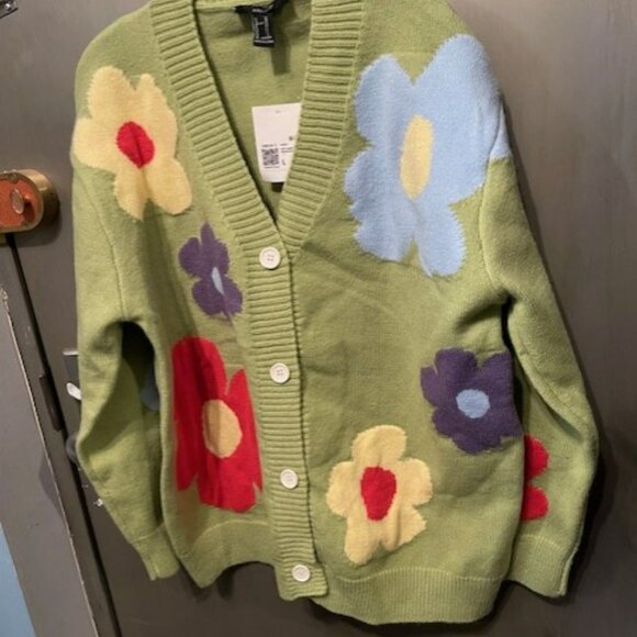 Retro Flower Cardigan - Picture 10 of 16